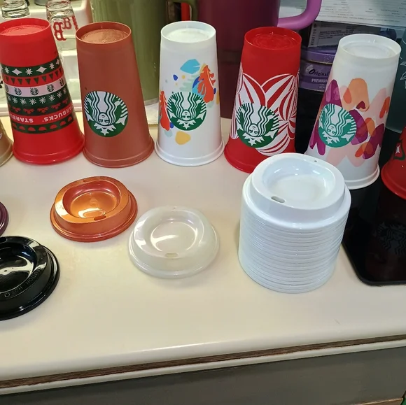 STARBUCKS COLLECTION OF REUSABLE CUPS WITH / LIDS - Picture 1 of 3